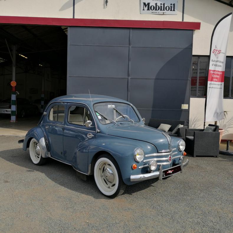 renault_4 CV_12000_bleu.jpg