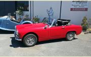 MG_midget_1971_5000_rouge_cabriolet.jpeg